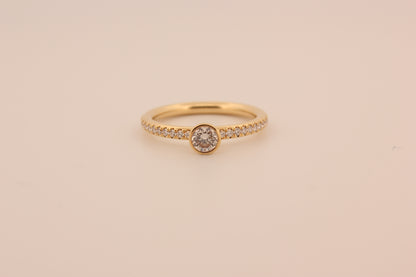 Round Full Eternity Ring - Solitaire Pave