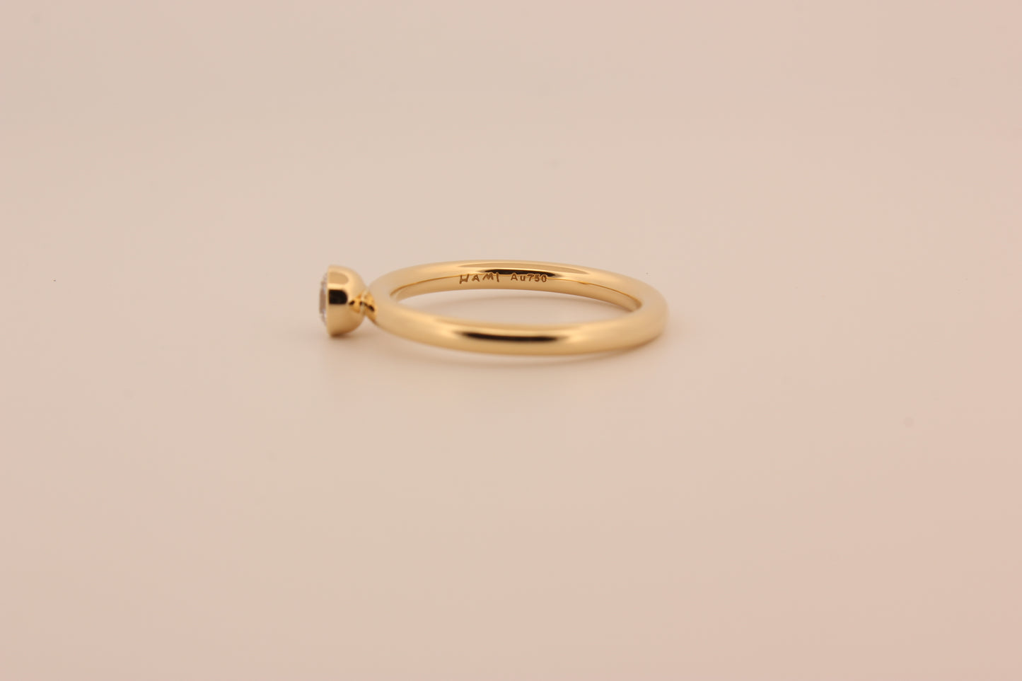 Round Ring - Solitaire