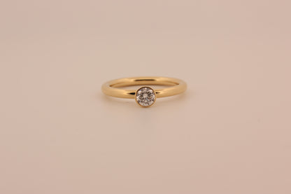 Round Ring - Solitaire